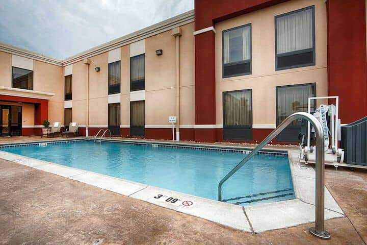 Pool 7 of 11